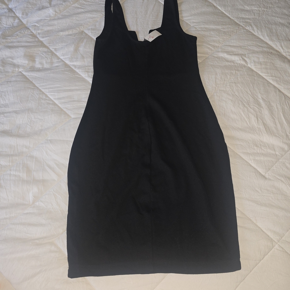Haute Monde Classic Black Mini Dress Size Medium. New With Tags